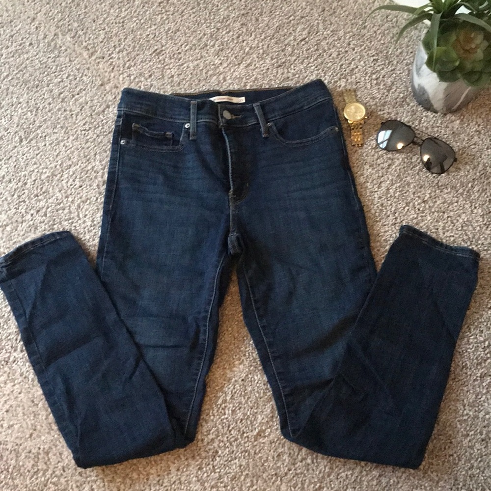 Levi’s 311 shaping skinny jeans